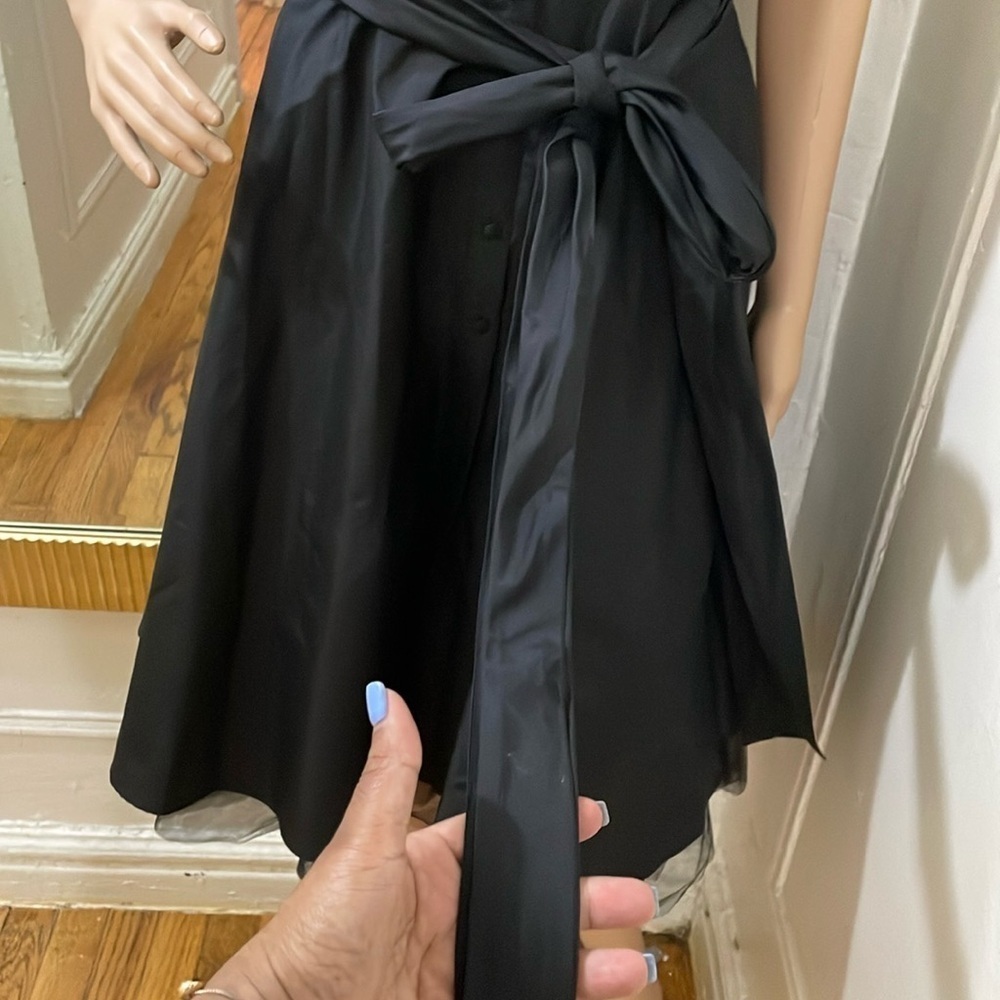 BCBGMaxAzria Black A-Line Peplum Dress with Puff Sleeves - Picture 14 of 16